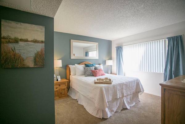 $2,145 / 2br - 846ft2 - Lushly Landscaped with Hillside Layout, Enclosed Garages Included (Temecula CA)64028082537091123