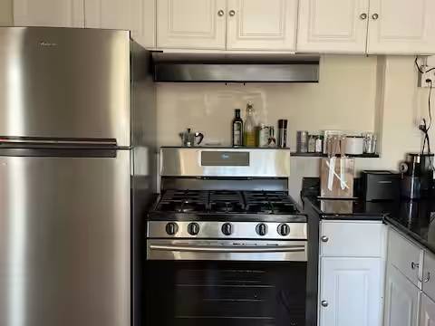 $590 / 1br - Habitación para estudiante universitaria responsable o mujer adulta (Atlanta)63964398356866121