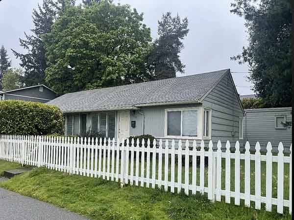 $900 / 2br - Fantastic 2 bed 1 bath home (Seattle, WA)63814660634627120