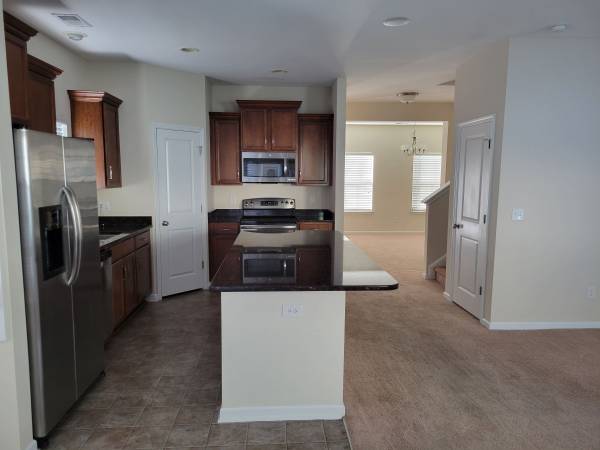 $2,700 / 3br - 1782ft2 - $2700 Charming 3Br 2.5Ba (Johns Island) (Johns Island)64015947894018124