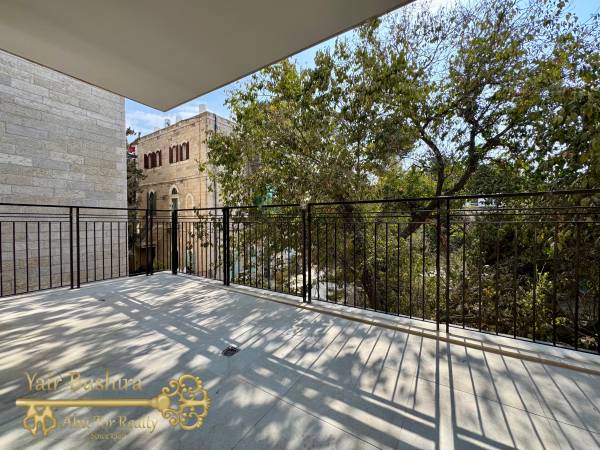 Abu-Tor - Brand new 1 BR apt with large balcony and beautiful view 1