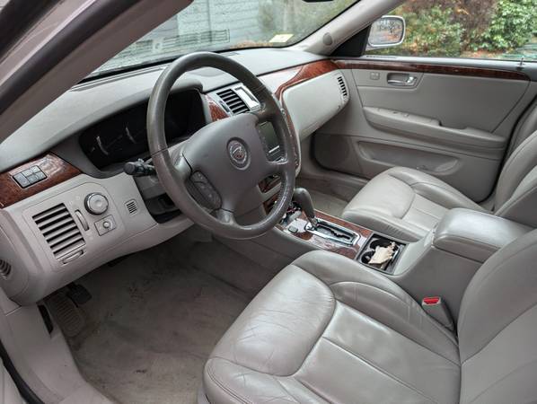 Cadillac DTS 2007 - $2300 (Acton)63624476393217124