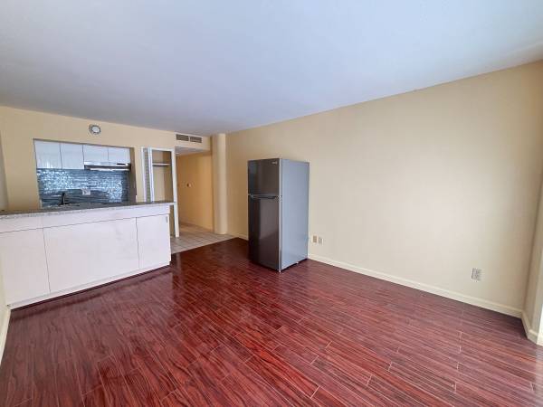 $1,650 / 309ft2 - 440 Seaside Ave #507 - Waikiki STUDIO/1BA Condo – Utilities Included (Honolulu)63939527950722124