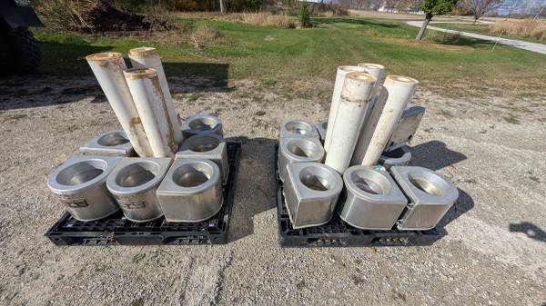 Nelson Stainless Steel Heated Livestock Horse Waterers Waterer Used 1