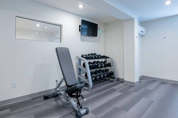 $1,355 / 1hab - 550ft2 - OFERTA DE INGRESO: 1 MES GRATIS, (ADDISON)63796375900035121