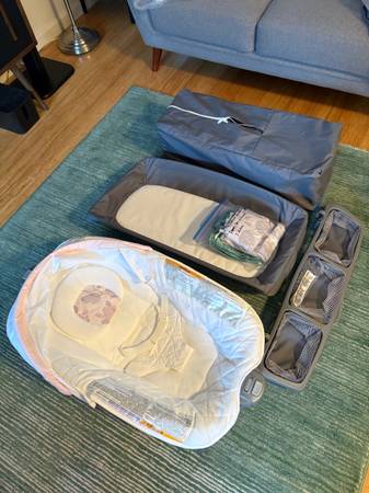 Graco Pack N Play Diana Deluxe Quick Connect Portable Seat Playard Bundle! 1