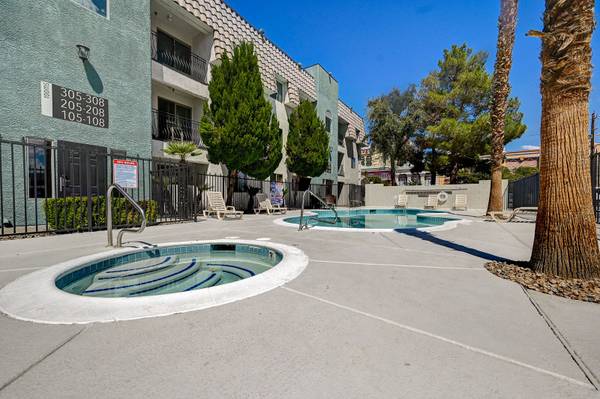 $389 / 1br - 624ft2 - On-site security, Laundry facility, Sparkling pool and spa (4777 Cameron Street, Las Vegas, NV)63859498864257122