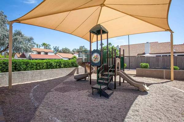 $1,699 / 2hab - 1278ft2 - ¿Busca un lugar encantador? Alquile una hermosa casa adosada de 2 habitaciones y 2 baños (Tucson)63675099644419121
