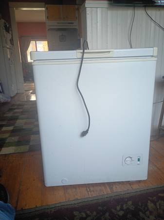 Small Chest Freezer 1