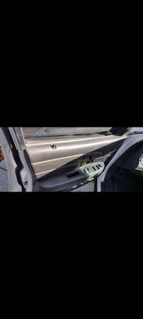 13k millas 2009 Crown Victoria - $9,950 (Mesa Spirit RV Park)63616926678017122