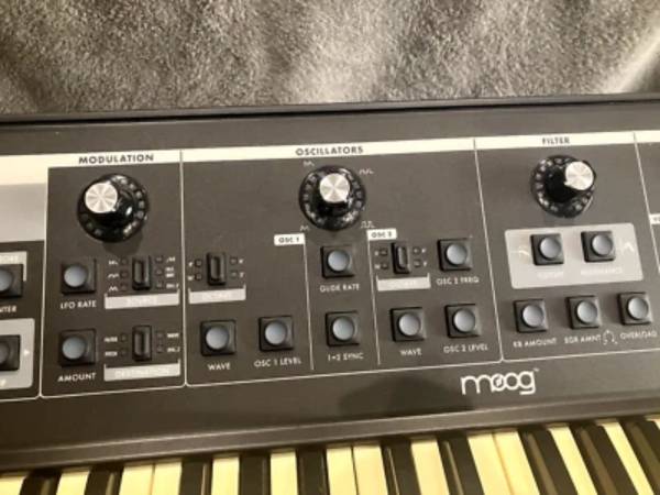 moog Little Phatty Stage II ギグバッグ 箱付き Moog Little Phatty Stage II | Sweetwater