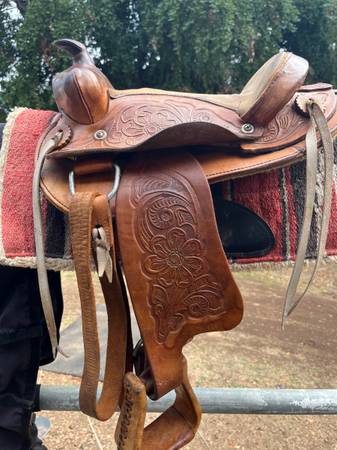 Pony Saddle & Pad !! Child’s Saddle or Miniature Horse 1