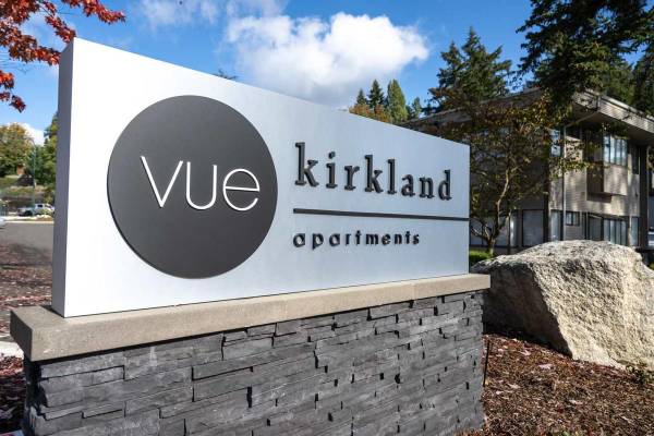 $1,895 / 1br - 675ft2 - Near Transit, Major Employers, Colleges & Shops, Business Center (Kirkland)63808106950275124