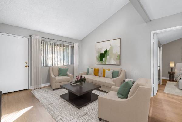 $2,960 / 1br - 450ft2 - Vaulted Ceilings, Plank Flooring, Stainless Appliances (santa cruz)63936606007811120