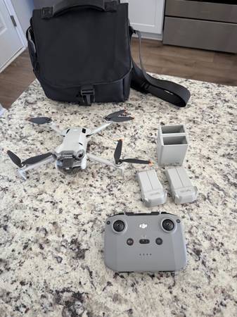 DJI MINI 4 PRO $700 obo. Open to trade for Avata 1