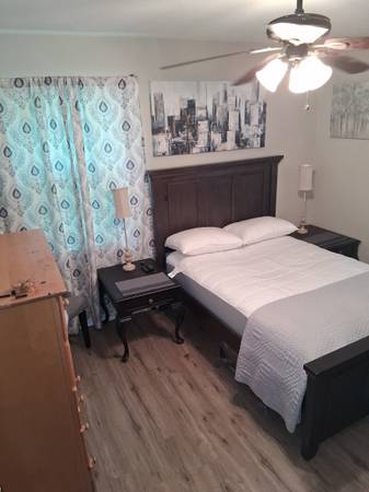 $160 / 2br - Clean room for rent (Hsv sw/off Johnson Rd)63801859946499120