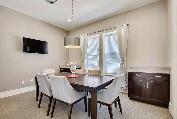 $1,065 / 1br - 690ft2 - Pool Table/Billiards, Ceiling Fans, Vinyl Flooring (Jacksonville)64005272208643123