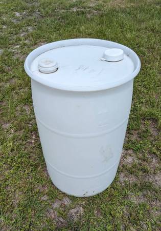 55 Gallon Plastic Drum - Barrel $35 1