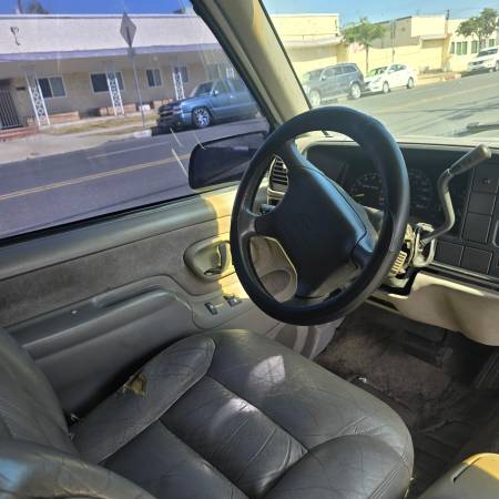 Chevrolet 1995 - $5,80063476559939587124