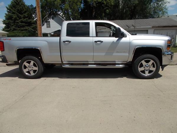 2015 Silverado HD2500 4X4 - $30,500 (ABERDEEN, SD.)63619639525635123