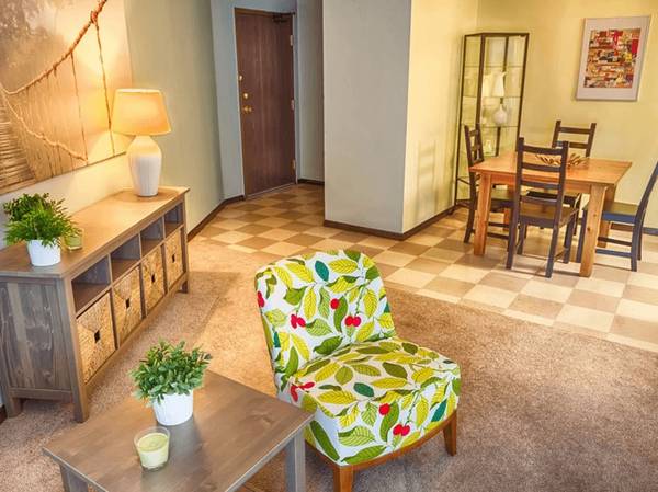 $1,495 / 2br - 915ft2 - Falling Into Savings – Move-In Specials You’ll Love63868814038787121