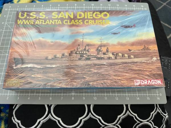 Dragon 1/700 Scale U.S.S. San Diego WWII Atlanta Class Cruiser Model K 1