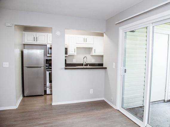 $1,535 / 1br - 480ft2 - Controlled Access Entry, 24-Hour Access Package Locker (Arden-Arcade)63844739173889120