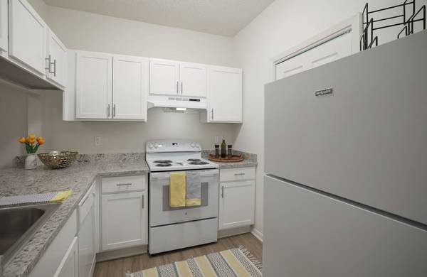 $1,195 / 1hab - 785ft2 - 🌞¡Alquile HOY su hogar de apartamento de 1 habitación! (Cypress Creek Apartments)63791870919937123