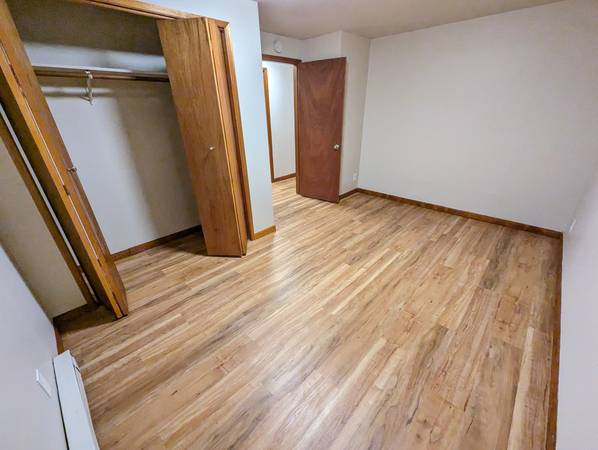 $1,495 / 2br - 790ft2 - Basement 2 bedroom  1 month free for 11/1 or sooner move in (Lake City Seattle)63948084875906124