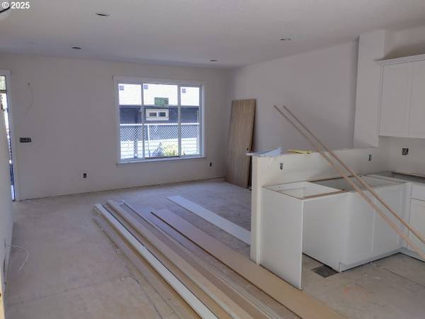 $359,900 / 2br - 1003ft2 - OPEN SATURDAY 1-3 PM! NEW! Energy Star certified home - N. PDX! (Portland)64170664982147121