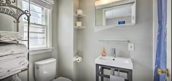 $2,200 / 1br - 625ft2 - 1-2 Bd, 1 ba apt.  Walk to beach, train (Rockport)63996549187202123