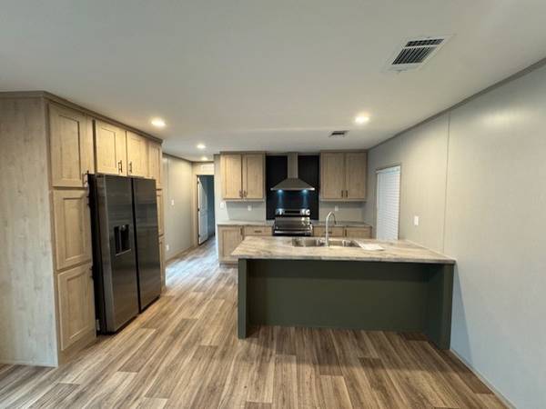 $1,799 / 3br - 1152ft2 - Close to everything far from ordinary! Live near it all! (Gainesville)63822864113921120