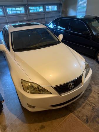 Lexus IS 250 2008 - $4,500 (Snelville)63620134322945121