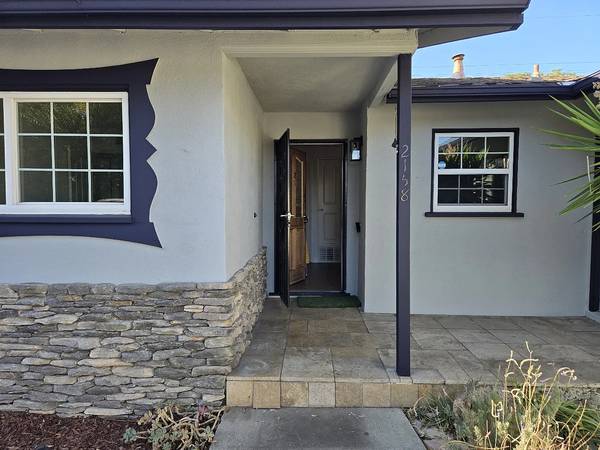 $1,450 / 3br - 💟Acogedor apartamento de 3 habitaciones y 1 baño está ubicado !!💟 (san jose east)63824143688835124