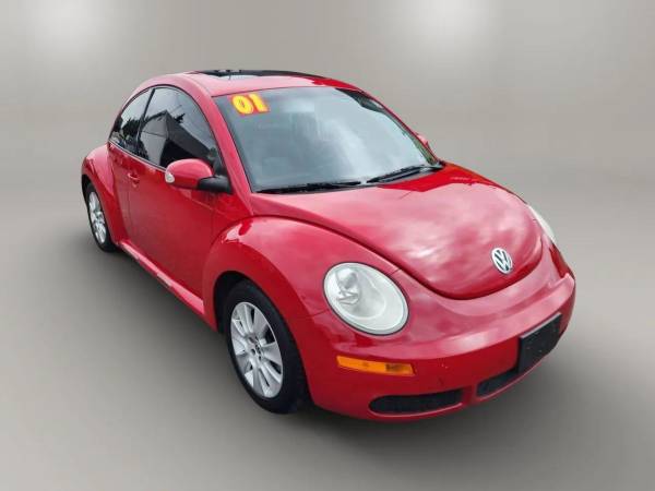 2010 Volkswagen New Beetle - ¡Financiamiento disponible! Carfax, ven a vernos - $6500.0063487393229059124