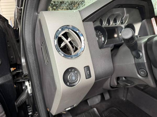 2012 Ford F250 Super Duty - Photo 11
