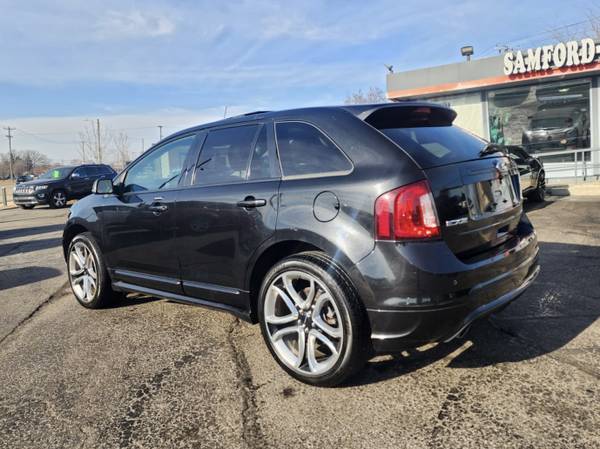 ASPECTO EXCELENTE 2013 FORD EDGE SPORT TÍTULO LIMPIO CARFAX LIMPIO FUNCIONA DE MARAVILLA - $7,999 (Riverview)63622114722051123
