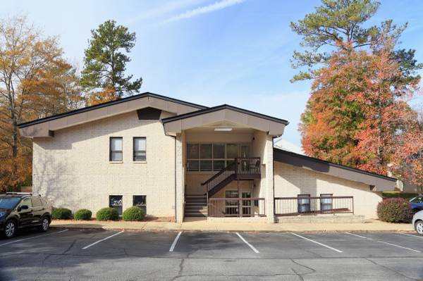 $727 / 100ft2 - Oficina lista para mudarse en Cary – Servicios públicos y WiFi incluidos (Cary)63968069182210122