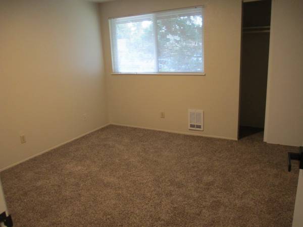 $1,695 / 2br - 950ft2 - The prime location you've been waiting for! Beautiful 2 bed, 1 bath! (Arlington)64031312556163124