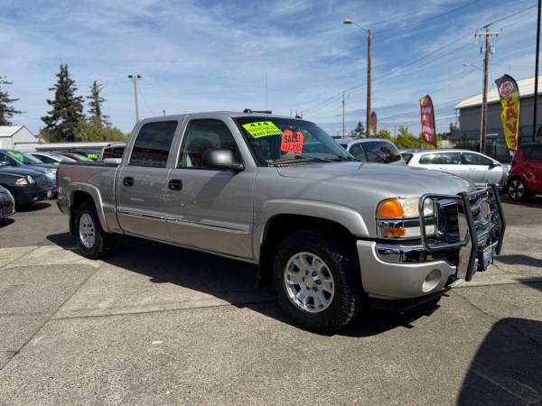 2005 GMC Sierra 1500 4x4 4WD SLT 4dr Crew Cab  SB Pickup Truck - $10,995 (Steve & Sons Auto Sales LLC)63474229312257121