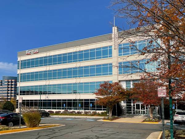 Office space built for entrepreneurs and small companies 1