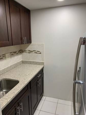 $1,475 / 1br - 610ft2 - Modern large 1 bd / all utilities included (Springfield)64017048274562122