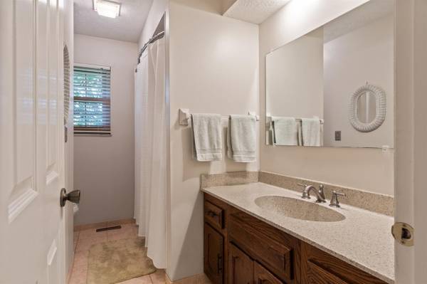 $825 / 1br - Share House; All Utilities Included! (West Chester)63974331991938123