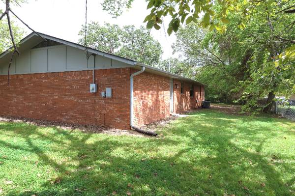 $1550.00 / 3br - 1460ft2 - $1550.00/month Conveniently located charming 3/2 home with laundry and63982125533954123
