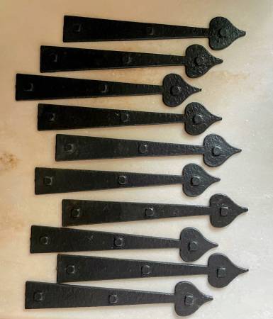 Arrows, decorative (10) looks like wrought iron 1