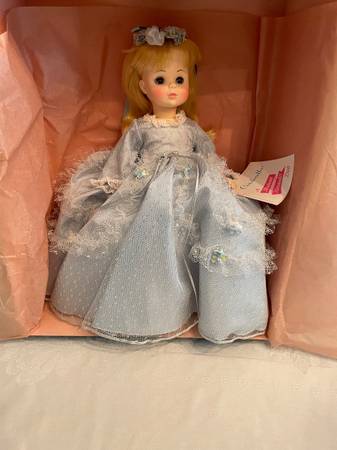 Madame Alexander Cinderella - toys & games - by owner - sale