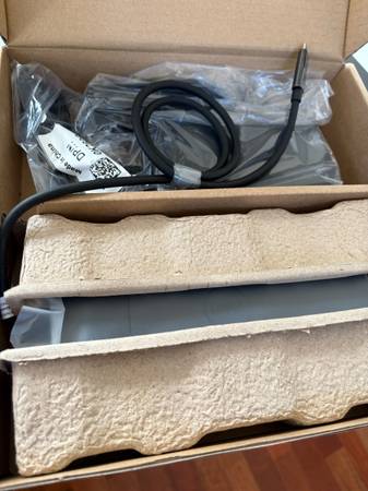 New in box Dell WD19TBS Thunderbolt Docking Station w/ Dell AC - $95 (hercules, pinole, san pablo, el sob)63439985491715121