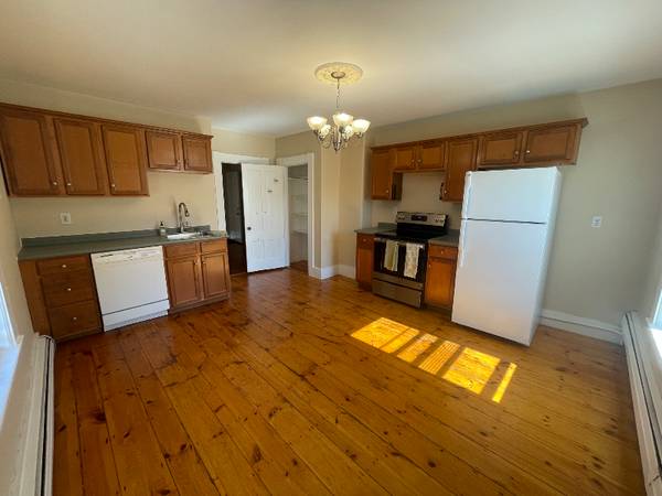 $2500.00 / 3br - 1400ft2 - Very large and sunny apartment with two floors and 5 rooms!63931788812674123
