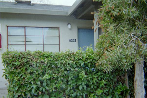 $1,575 / 340ft2 - Small Townhouse in gated community with Parking; AC. nr. BART (berkeley north / hills)63658079637377121
