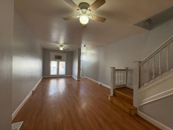 $1,700 / 3br - 3 Bedroom Home with Private Basement, Hardwood Floors, and Stainless S63860571739395120